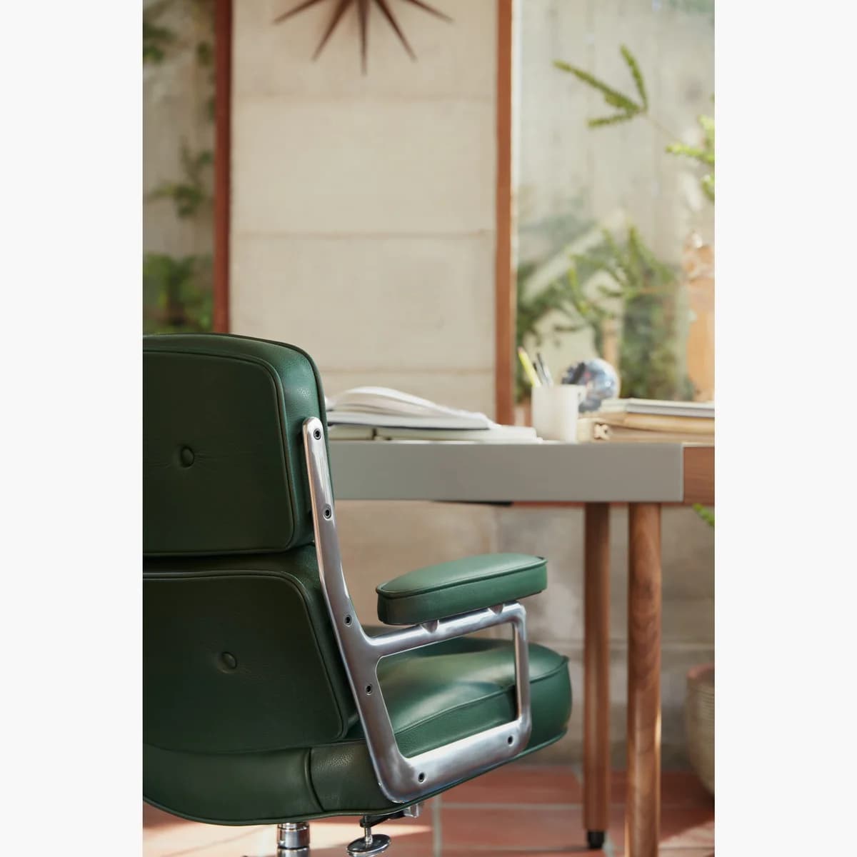 Herman Miller Eames Executive Chair 詳細画像 6
