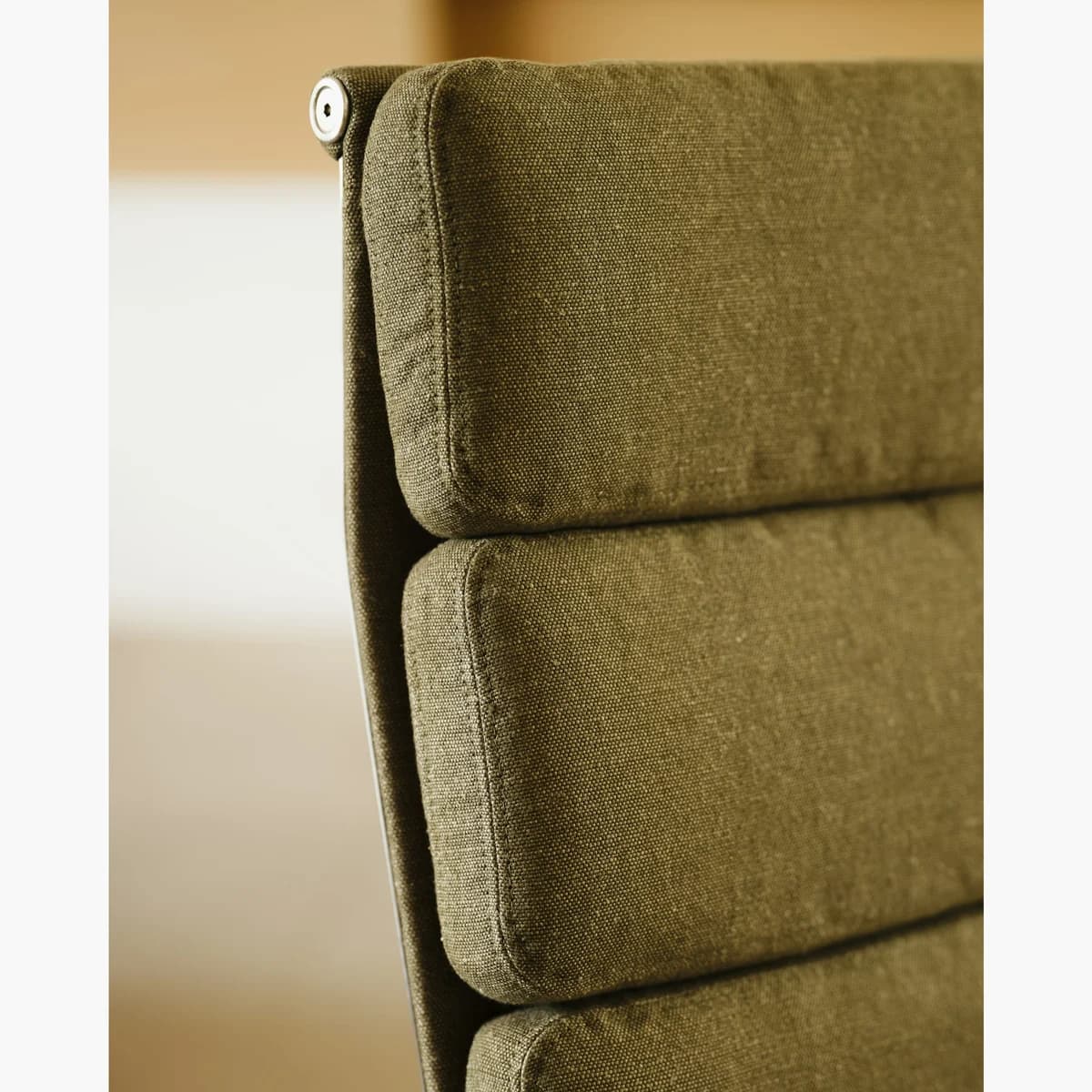 Herman Miller Eames Soft Pad Management Chair 詳細画像 1