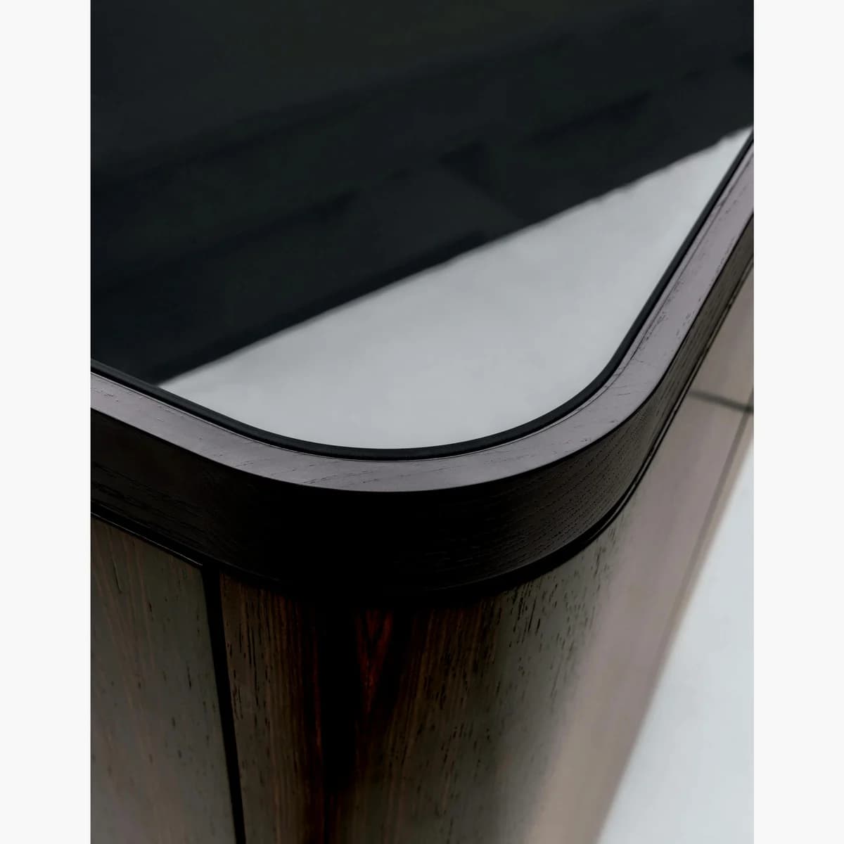 Poltrona Frau Duo Bar Cabinet 詳細画像 6
