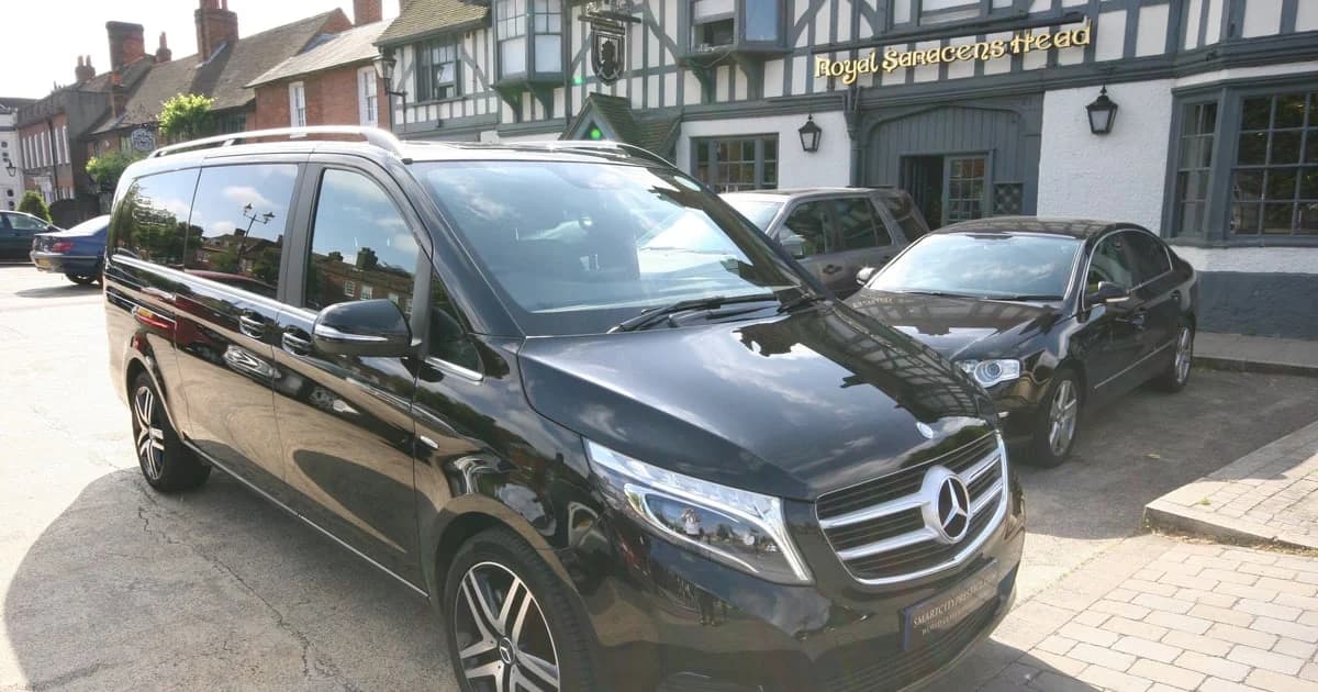 Mercedes Vito 8-hour group transfer service メイン画像